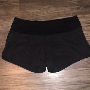 Lululemon Speed Short 4” Size 6